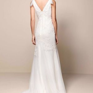 White by Vera Wang V Neck A-line Wedding Dress